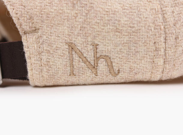 Synne Ullcaps med Skinnrem