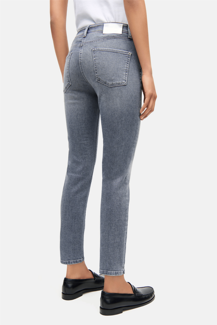 Piper short Strassdetail