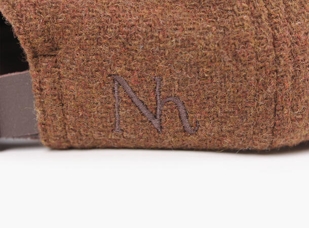 Synne Ullcaps med Skinnrem