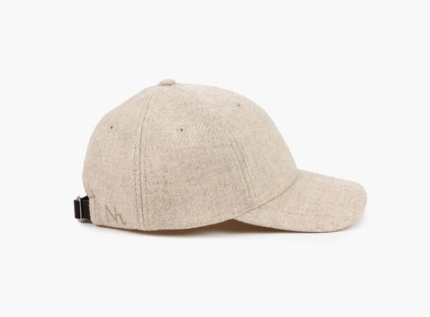 Synne Ullcaps med Skinnrem