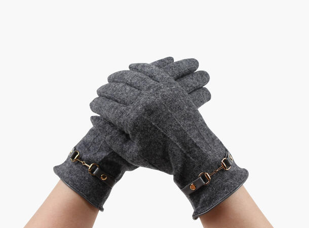 Manzini Tynn Ullvante med Hestebitt