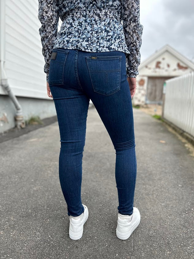 Celia 7132 night blue strike