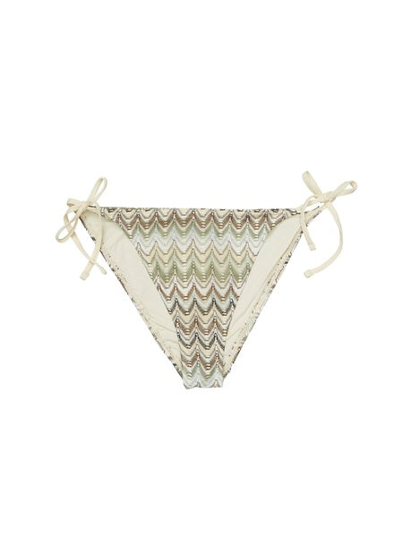 Amber Baila Bikini Tanga