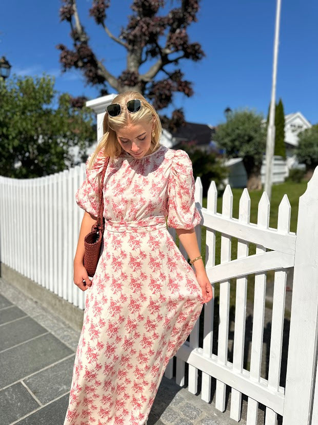 Kikka Wild Rose Dress