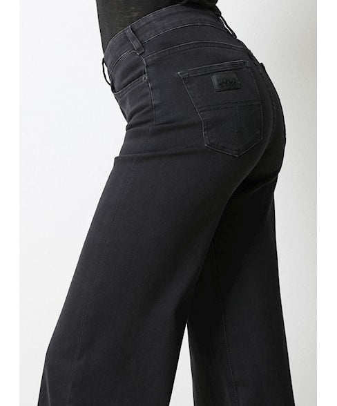 Palazzo 6211 jossie night