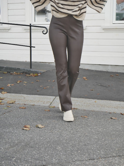 Cedar Skinnbukse lang