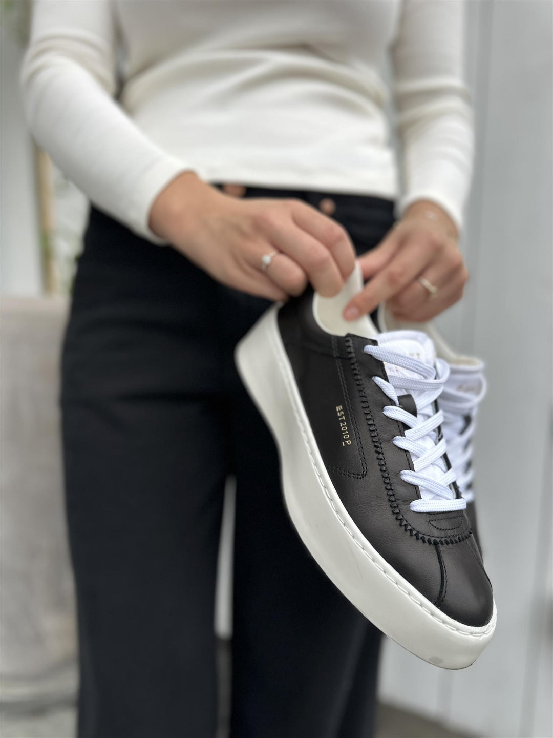 Saga suede