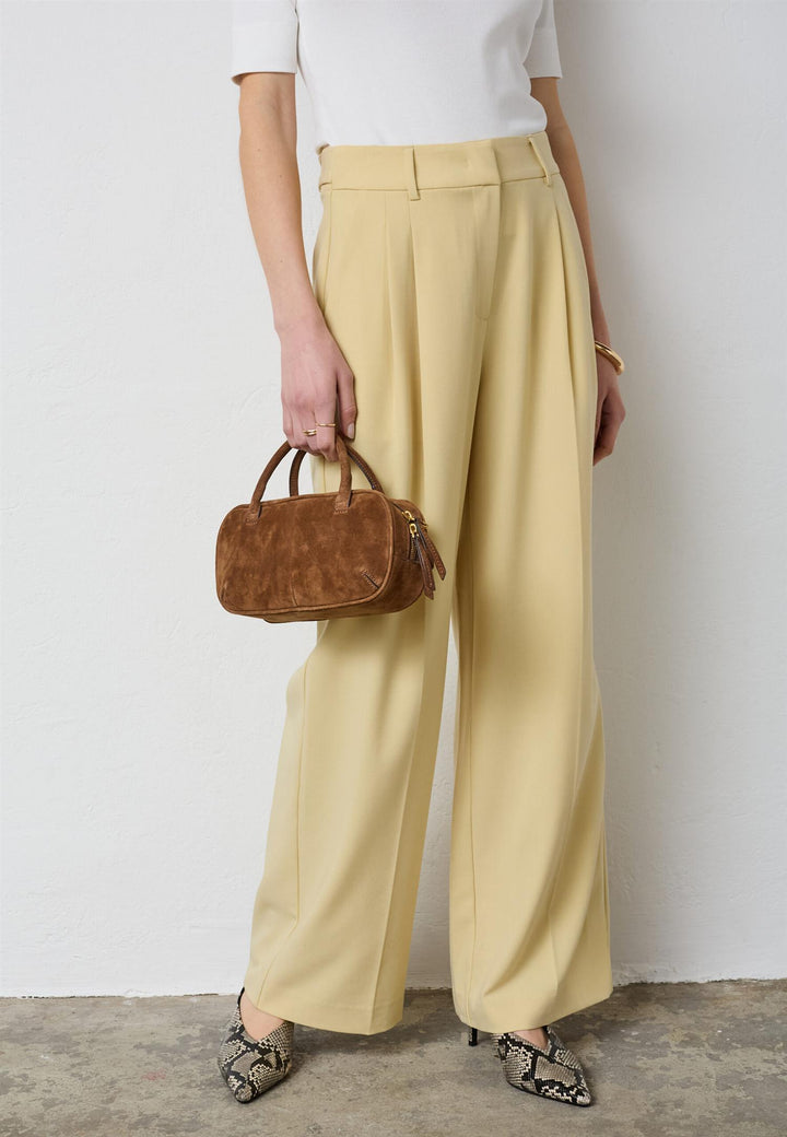 Nilan Pleat Pant