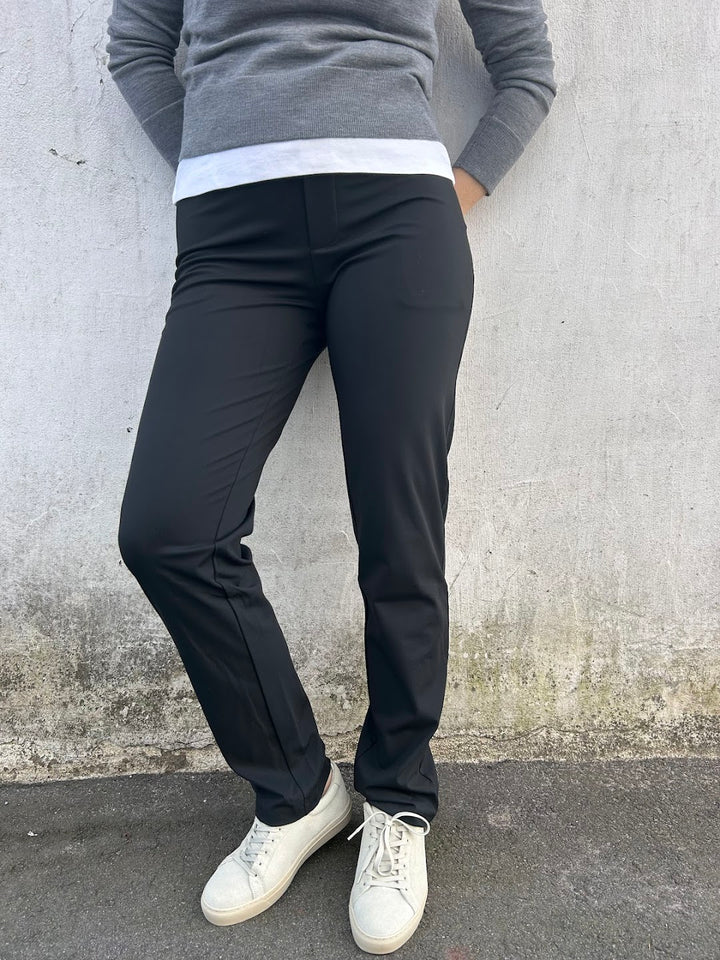 Asana Slim Pant