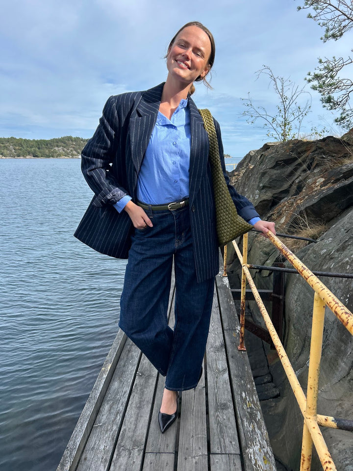 Naida pin power blazer