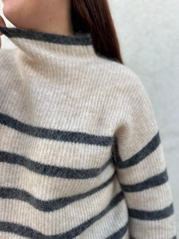 Ovalis Knit T-Neck