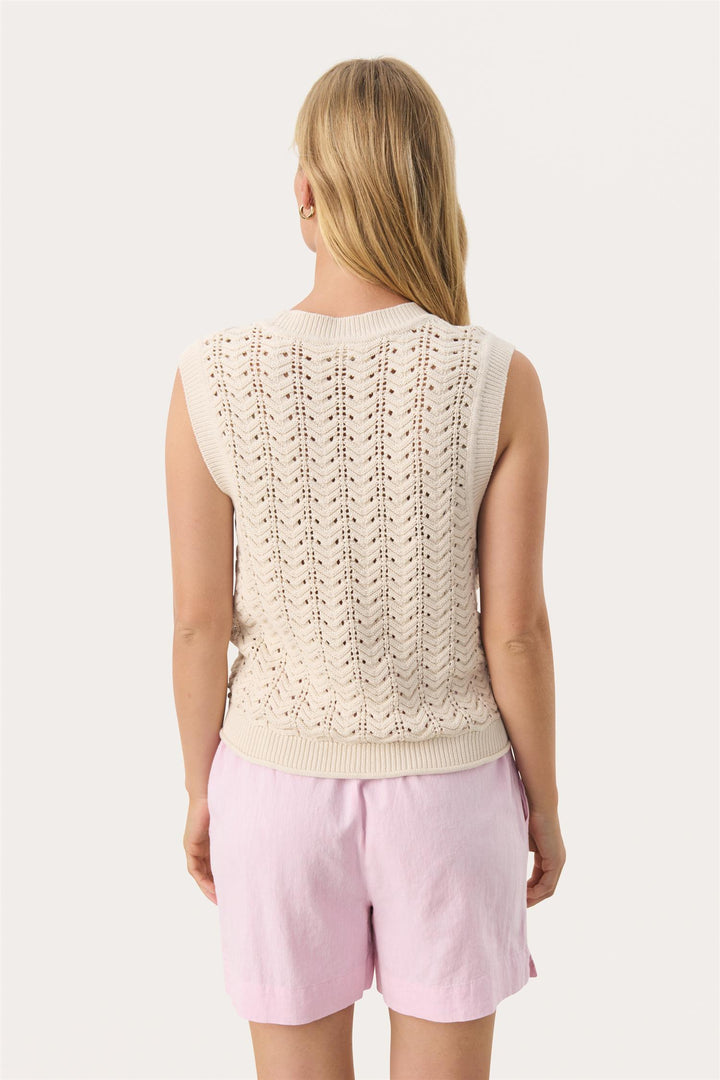 Radka Vest