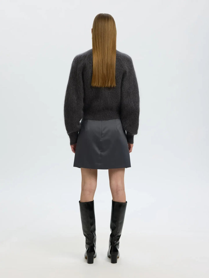Mira knit short o-neck asphalt