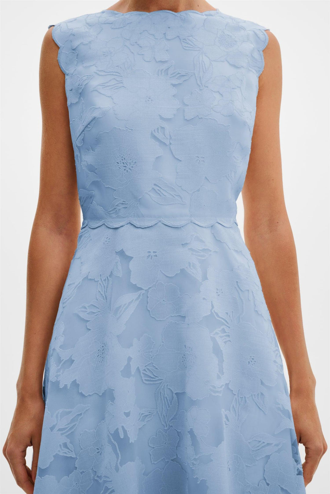 Elin round neck lace midi dress sky