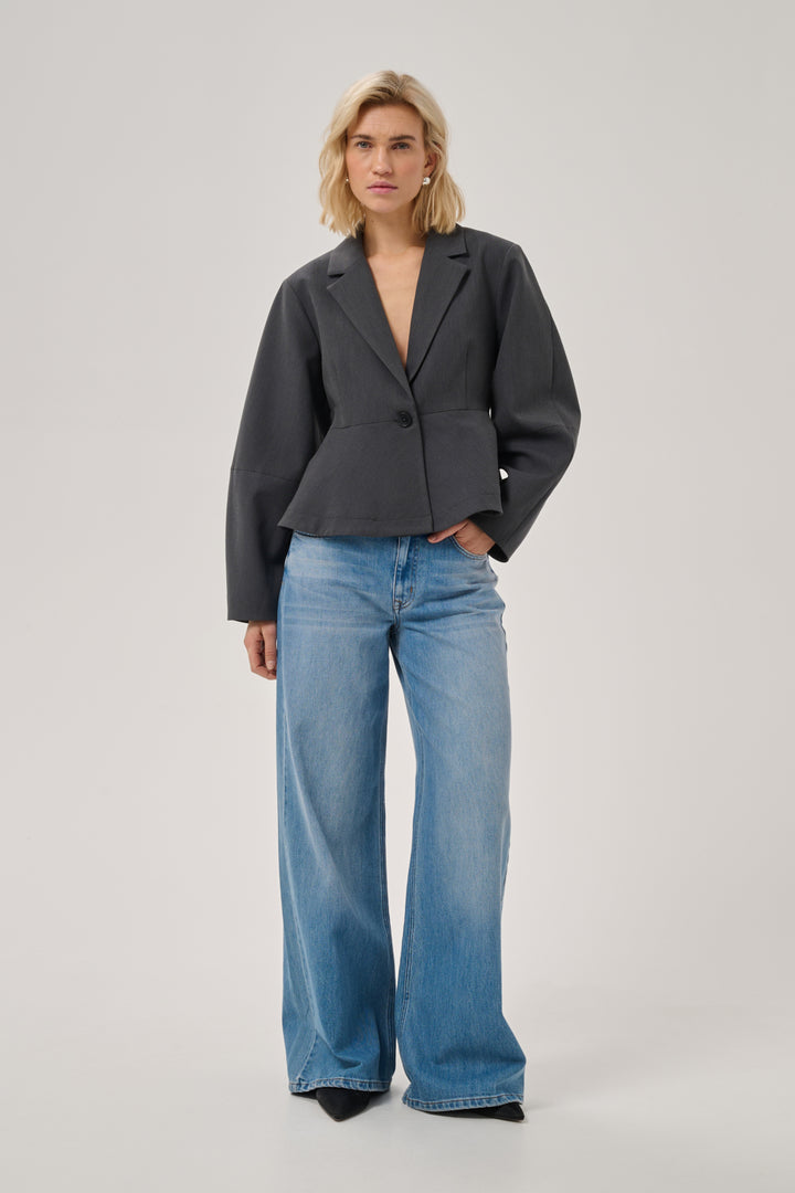 Evie shaped blazer dark grey