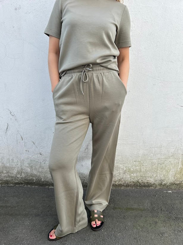Leicent Pants