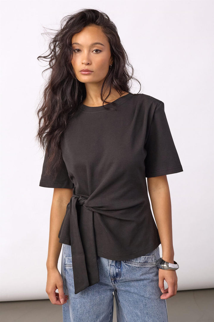 Oriane pleat tie tee black