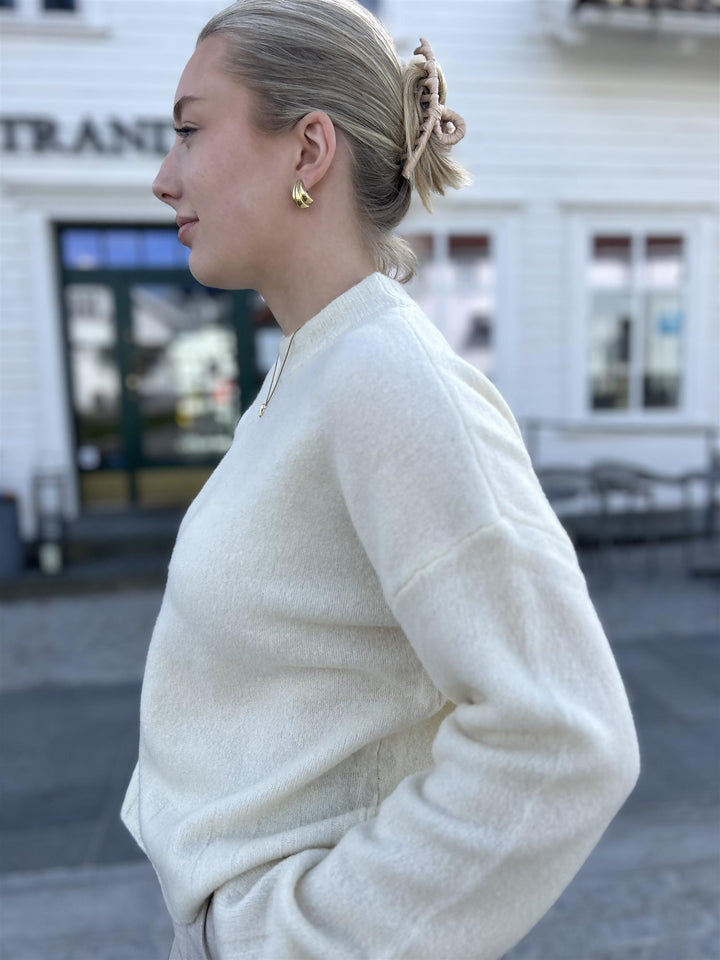 Ellie