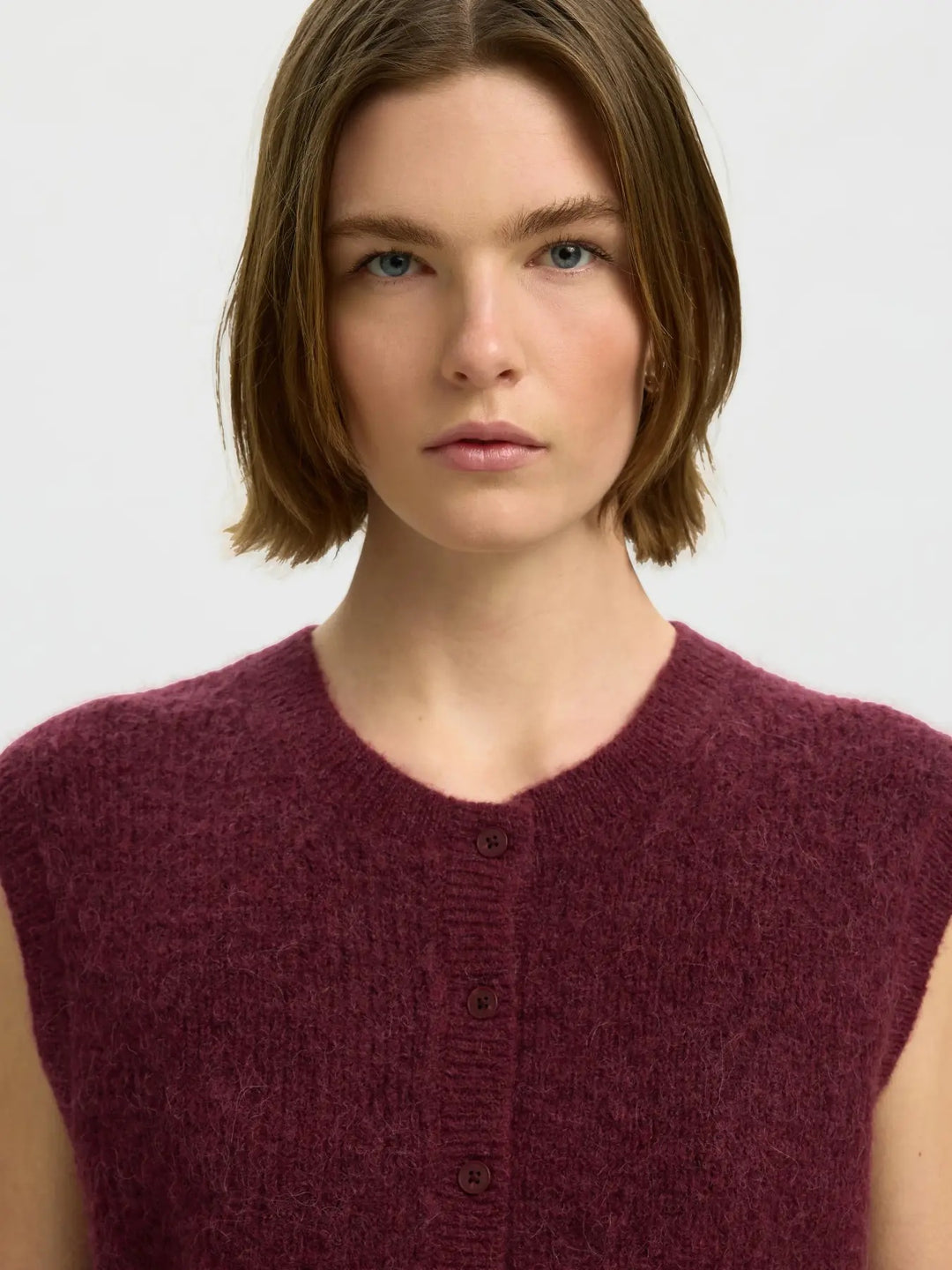 Lulu button o-neck vest tawny port
