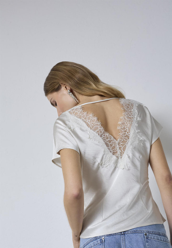 Idun Lace Blouse
