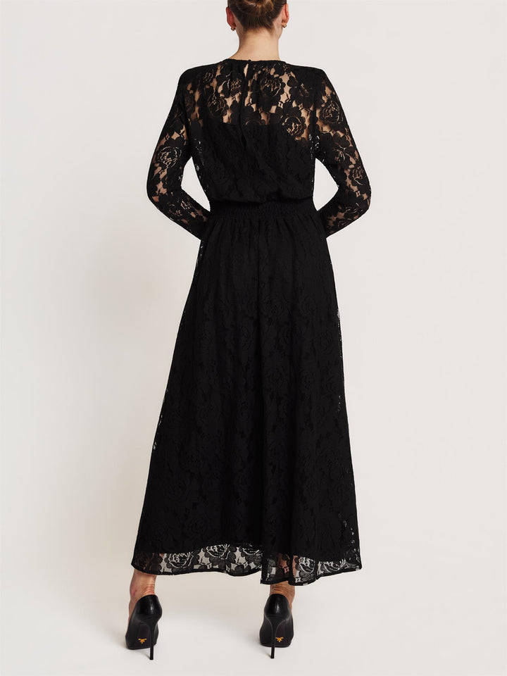 Lace gown black