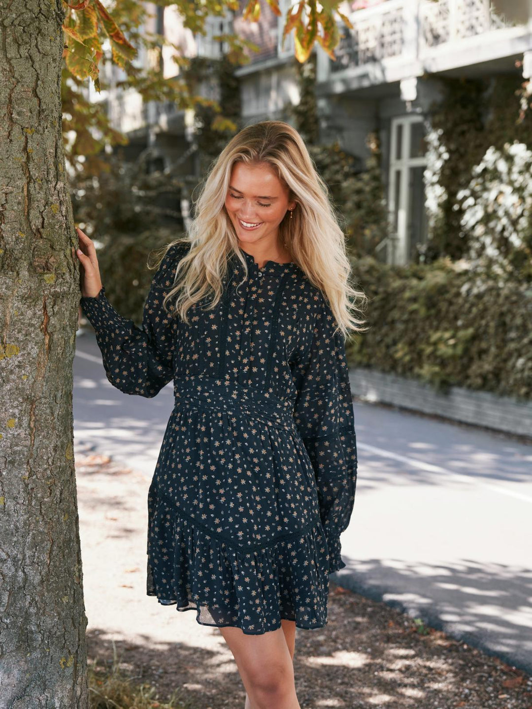 Roberta small flower dress black