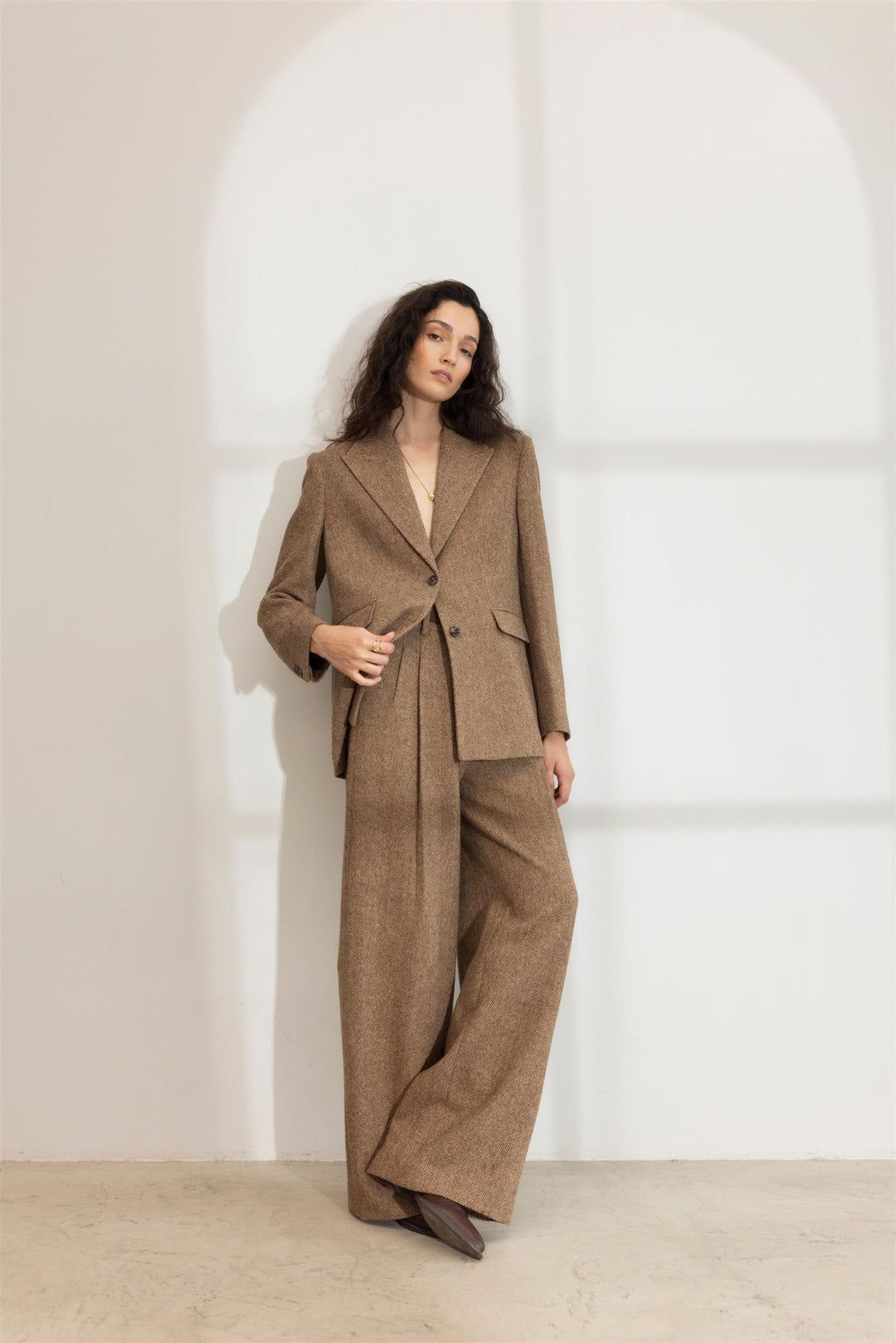 abby herringbone blazer cognac