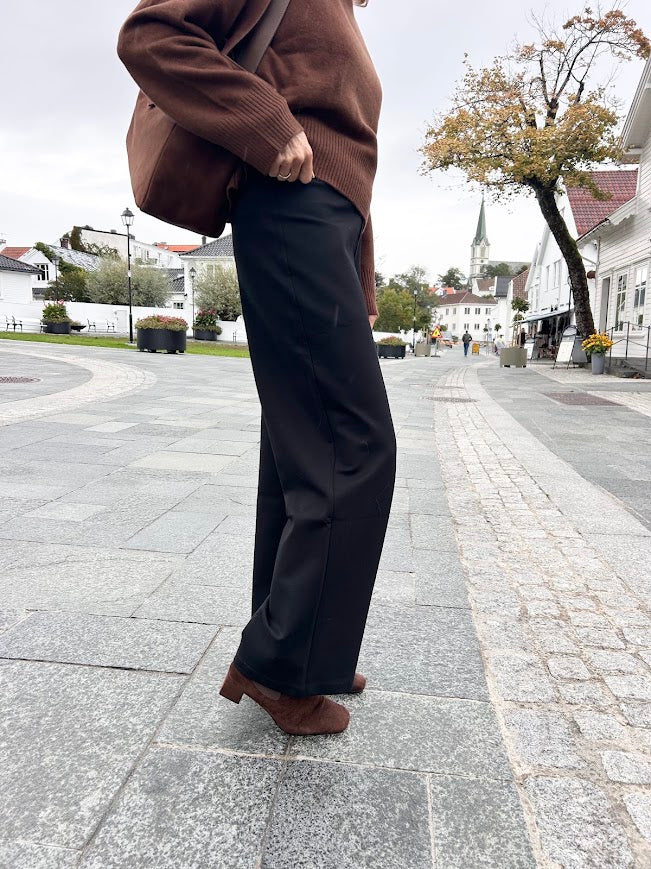 Tailored ponte relaxed trouser black
