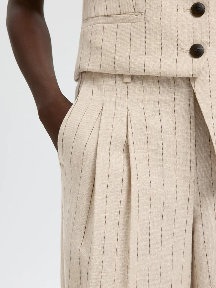 Vilka HW Bermuda shorts