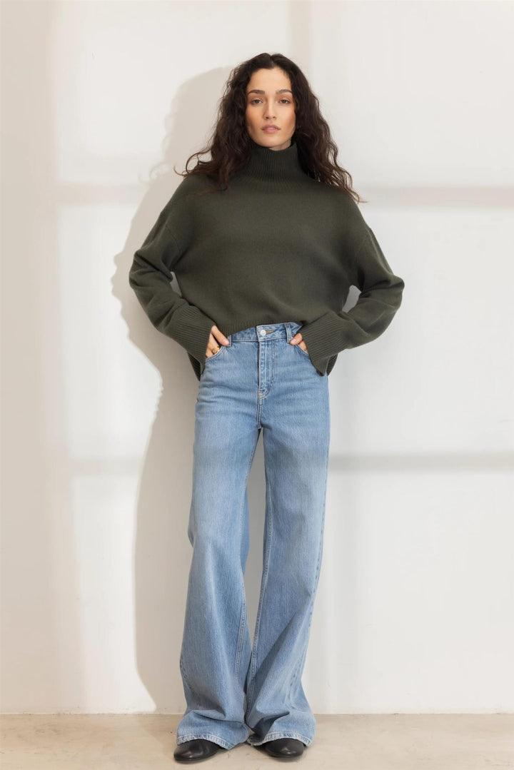 abigail knit olive