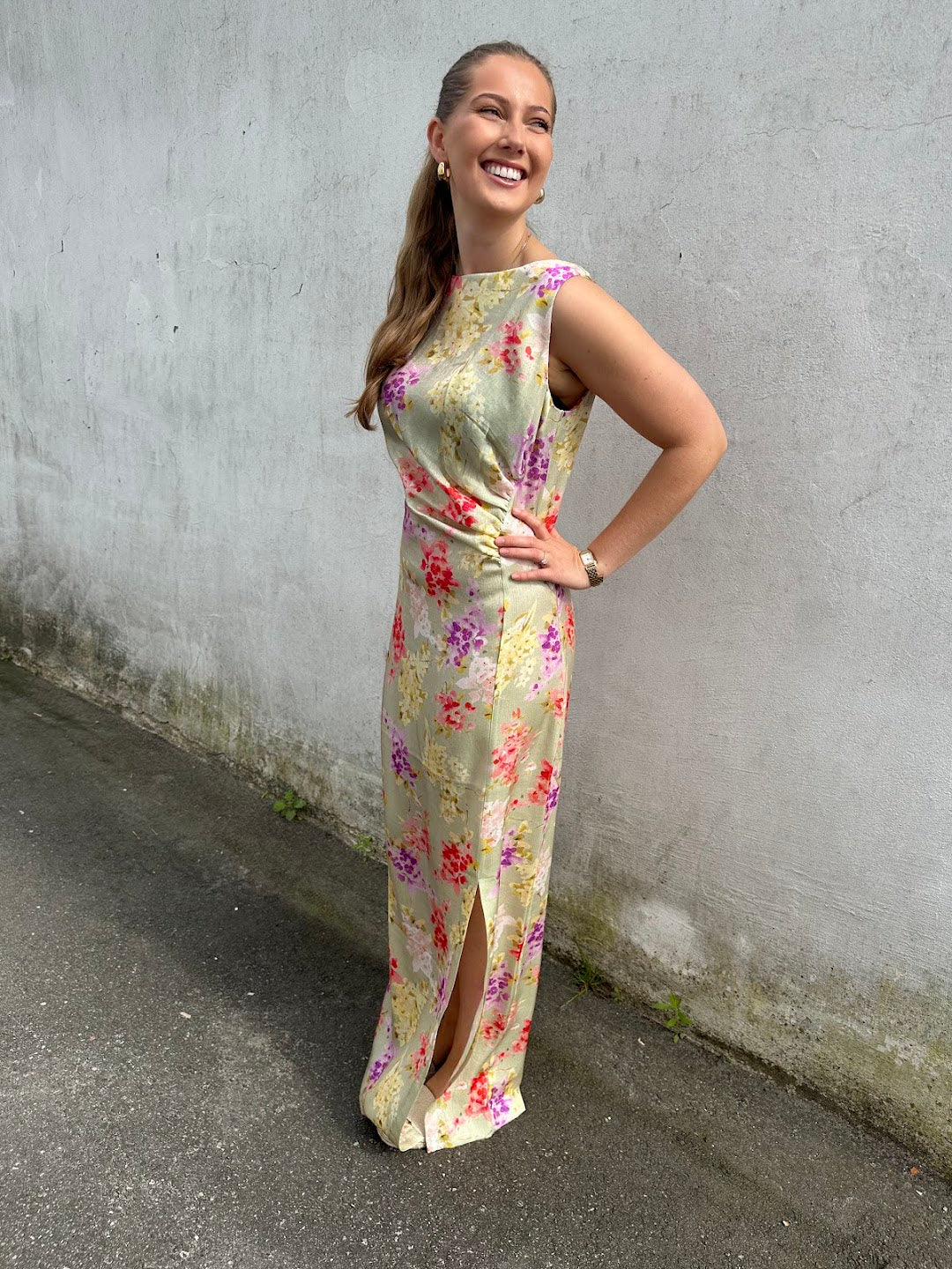 Shiny Sleeveless Dress