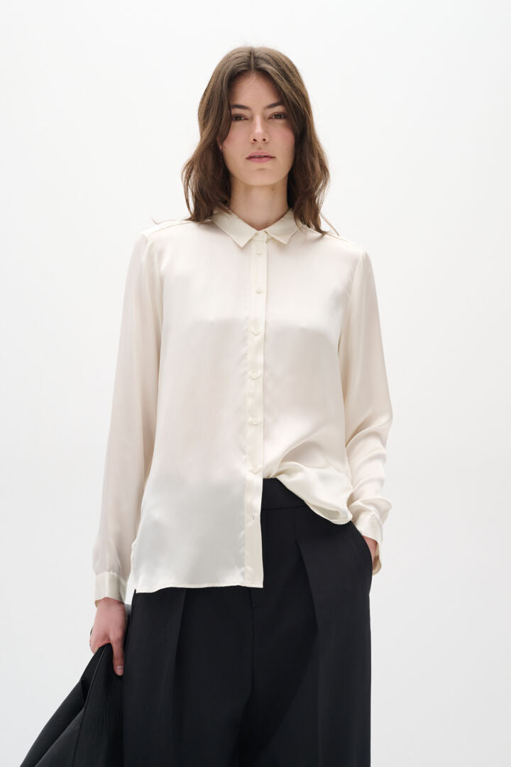 Leonore Shirt Premium