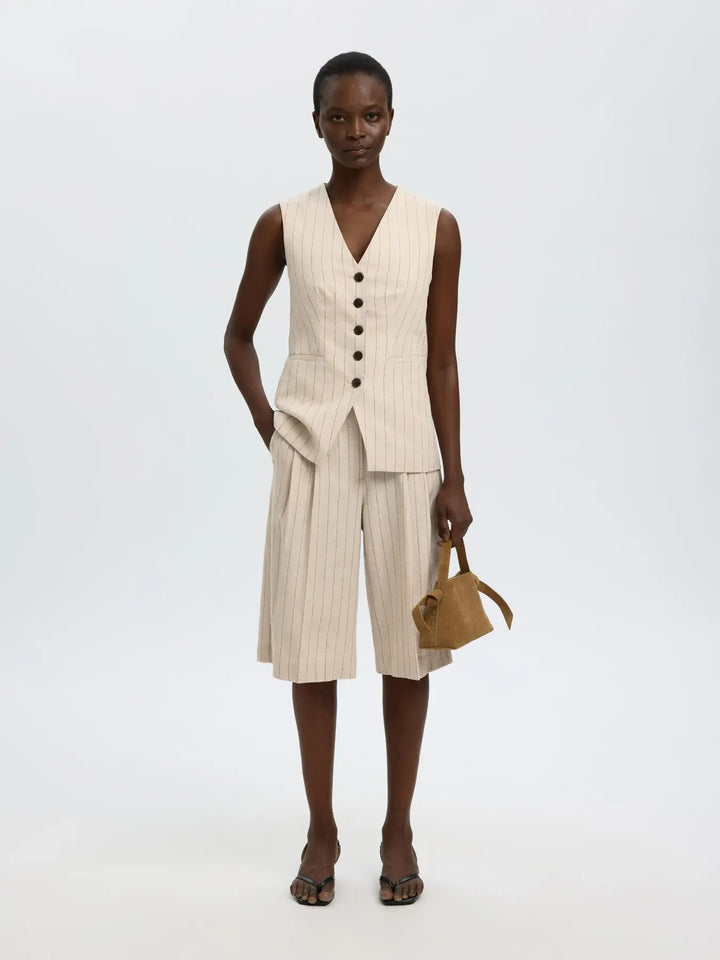 Vilka HW Bermuda shorts
