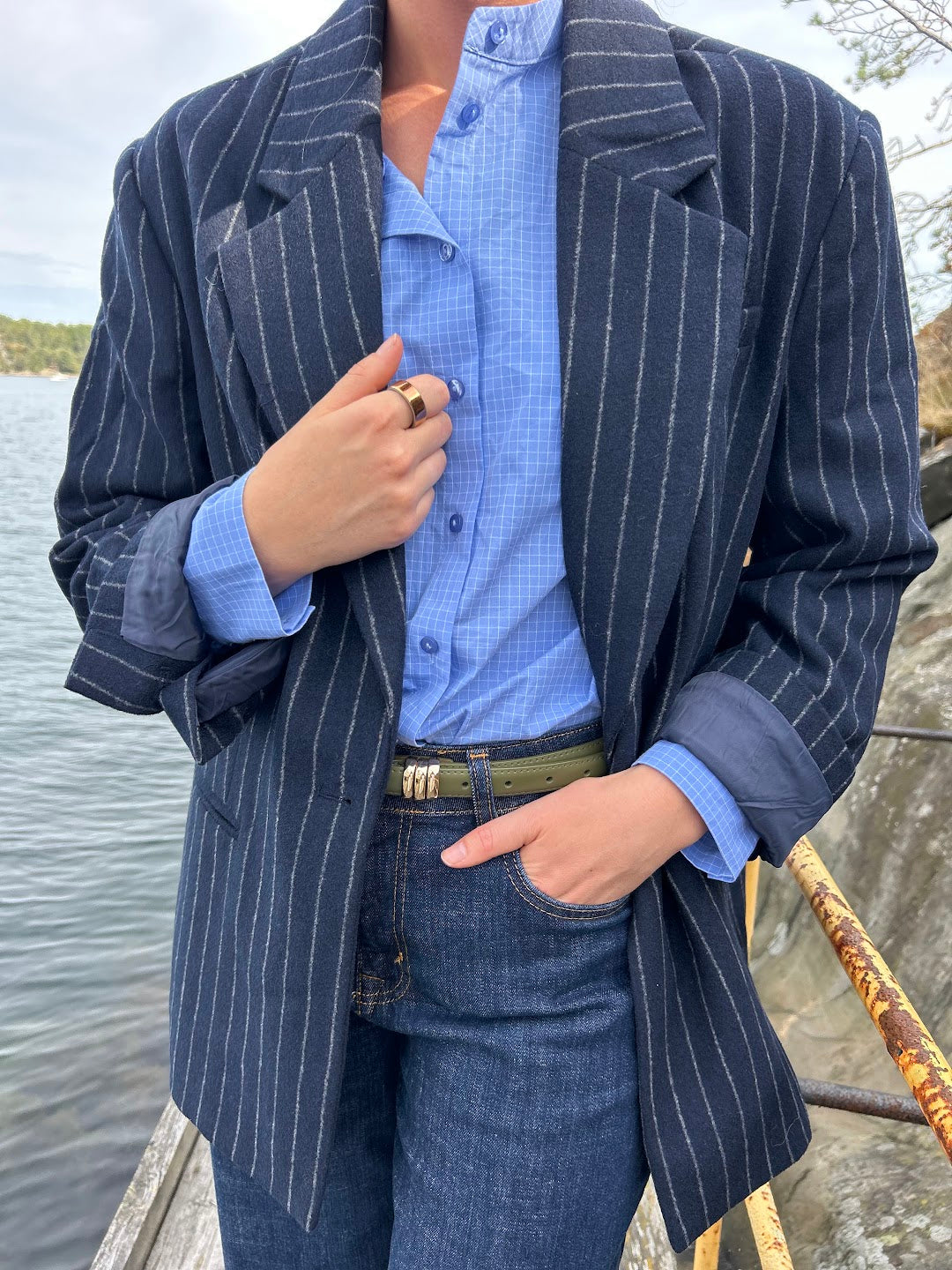 Naida pin power blazer
