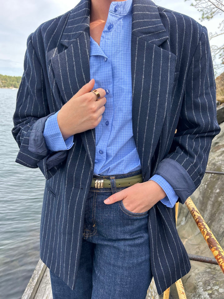 Naida pin power blazer