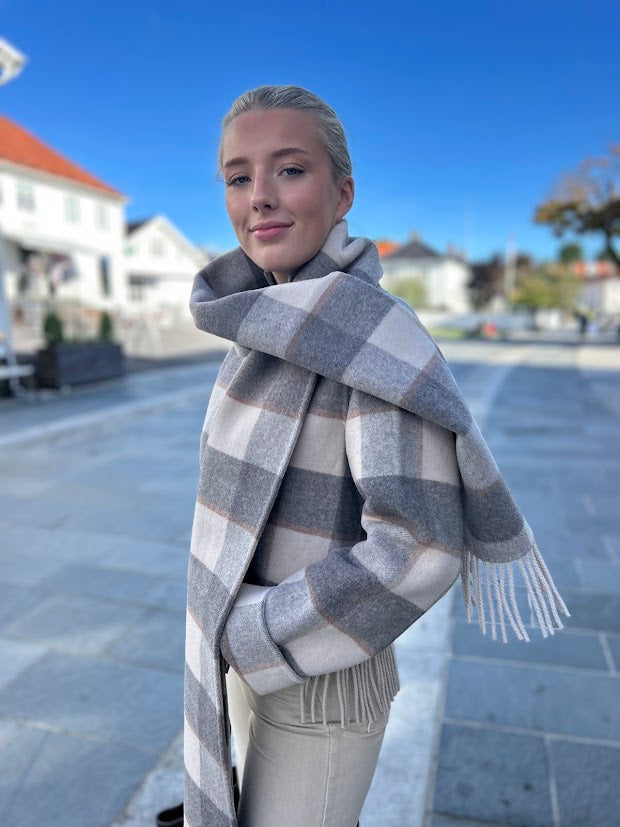 Esme Scarf