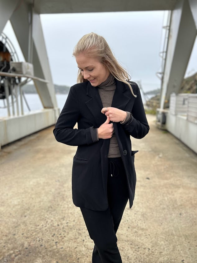 Adian Blazer