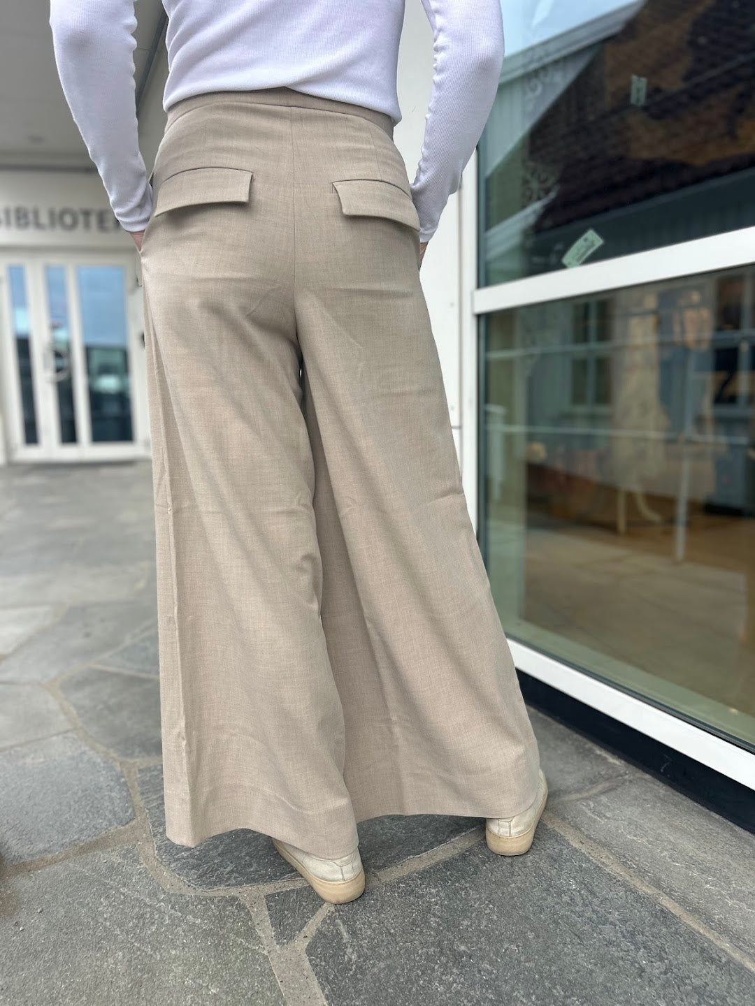 Uma 826 extra wide fit