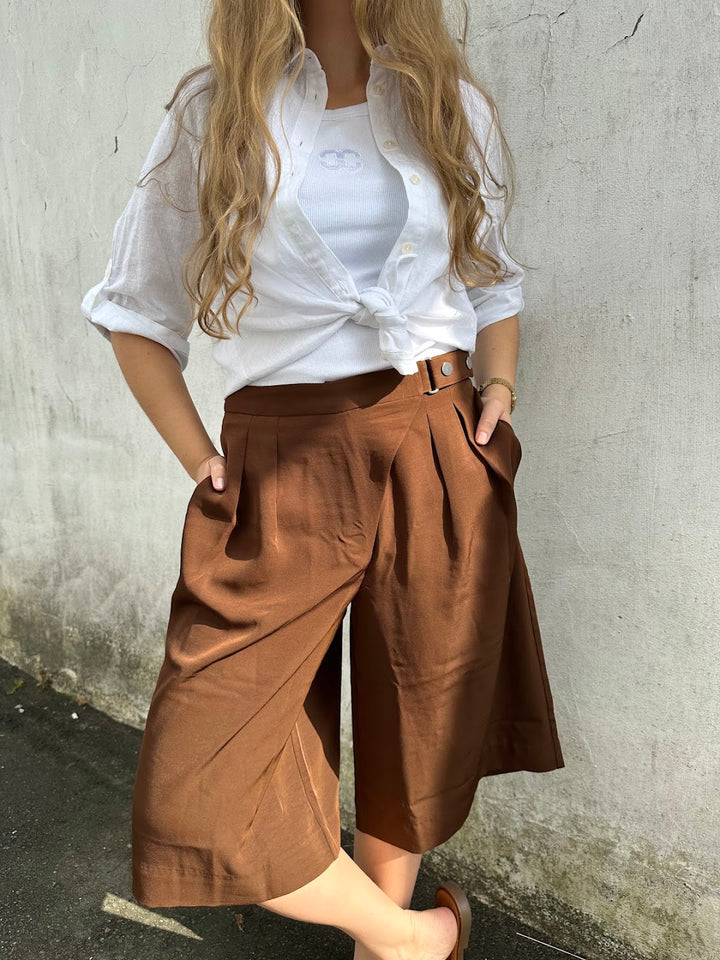 Uma Shorts