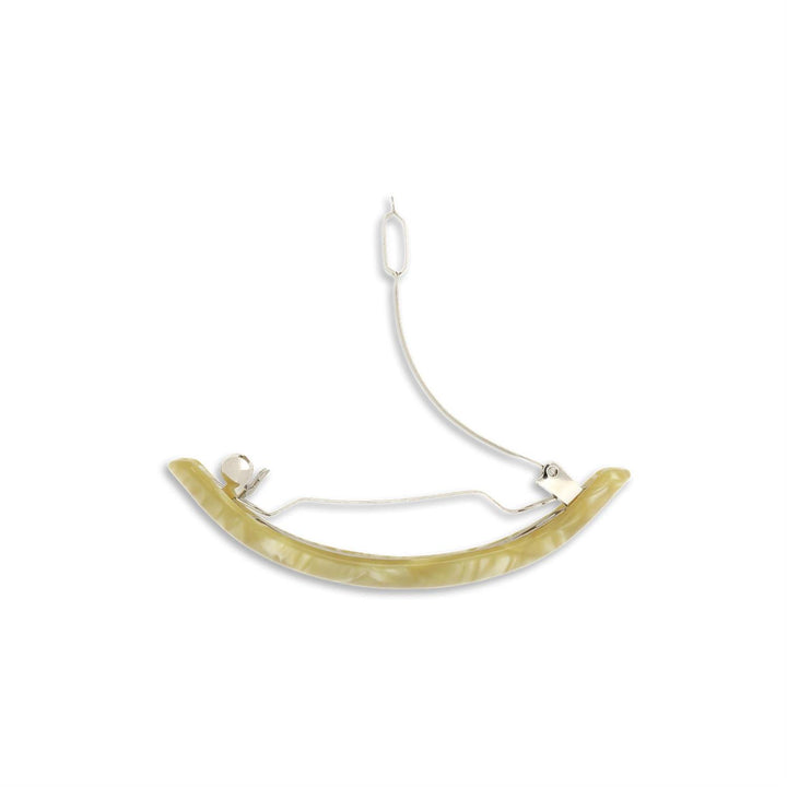Curved soft serve clip