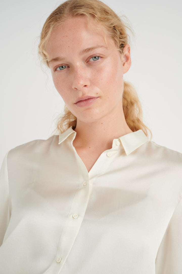 leonore shirt premium whisper white