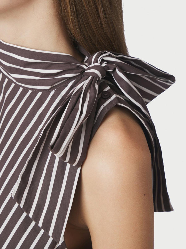 Veda wide stripe top dark brown