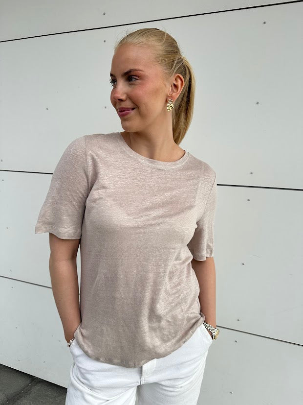 Ingeborg T-Skjorte