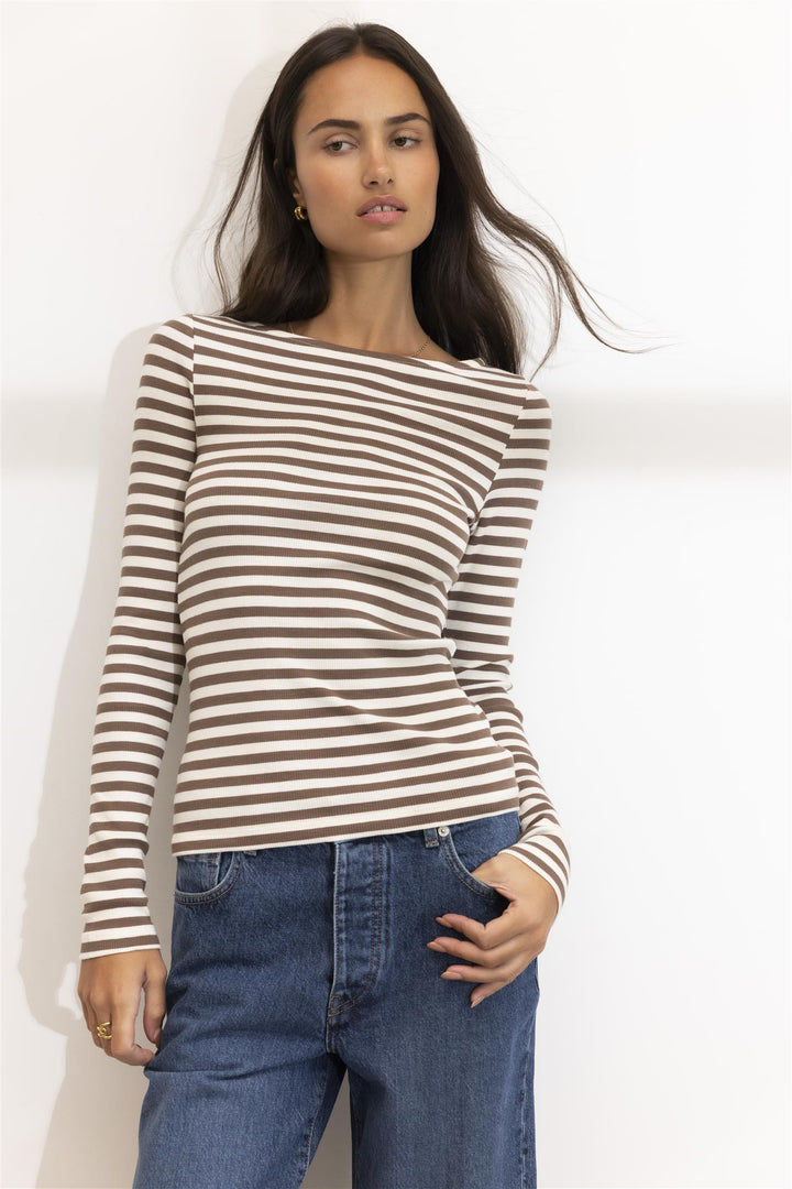 petronella rib boatneck brown stripe