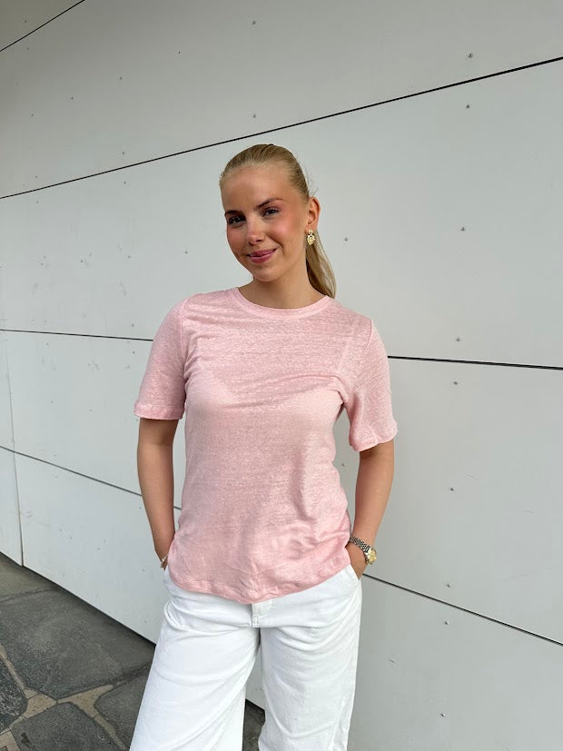 Ingeborg T-Skjorte