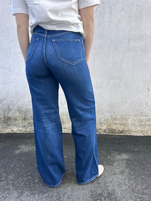 Cary jeans