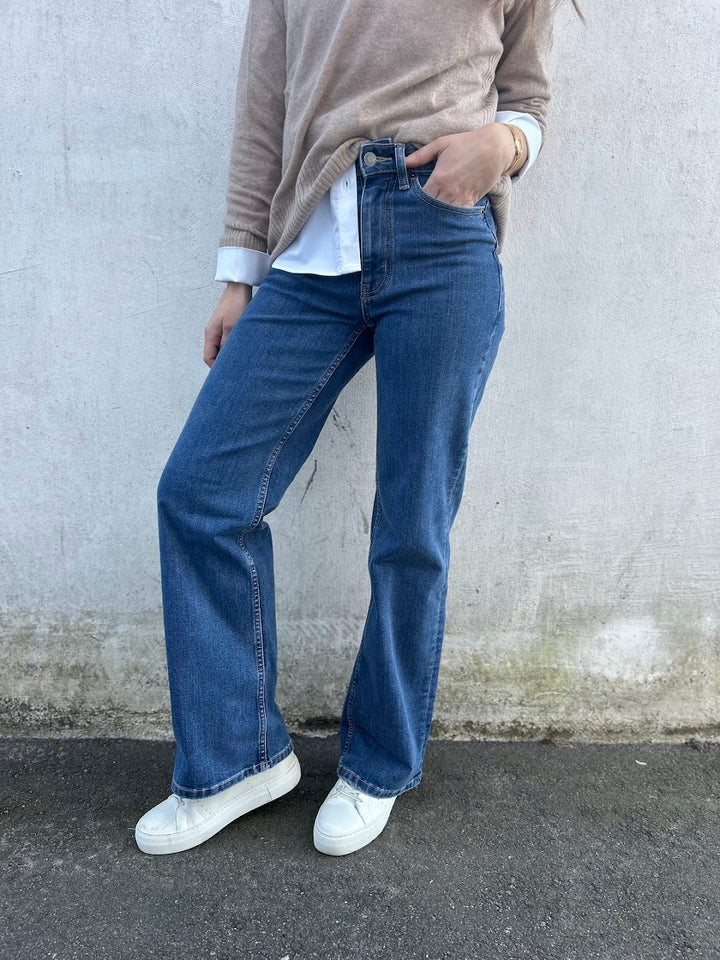 Relaxed Comfort Denim Jeans