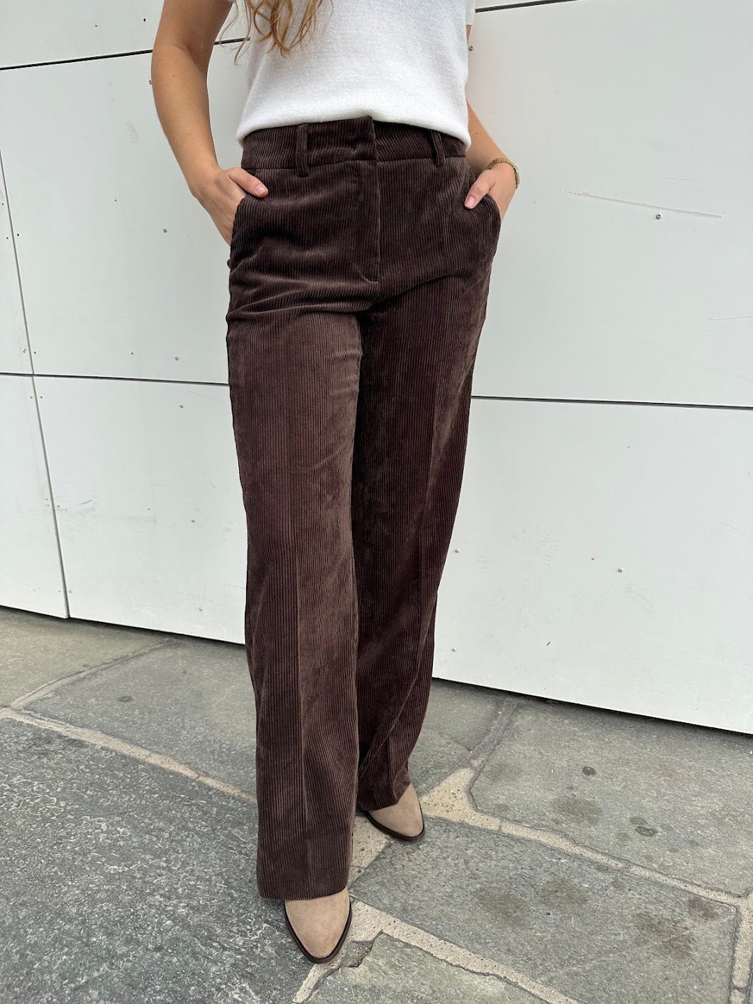 Amelie Cord coffee