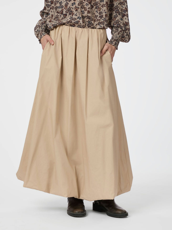 Ober long baloon skirt