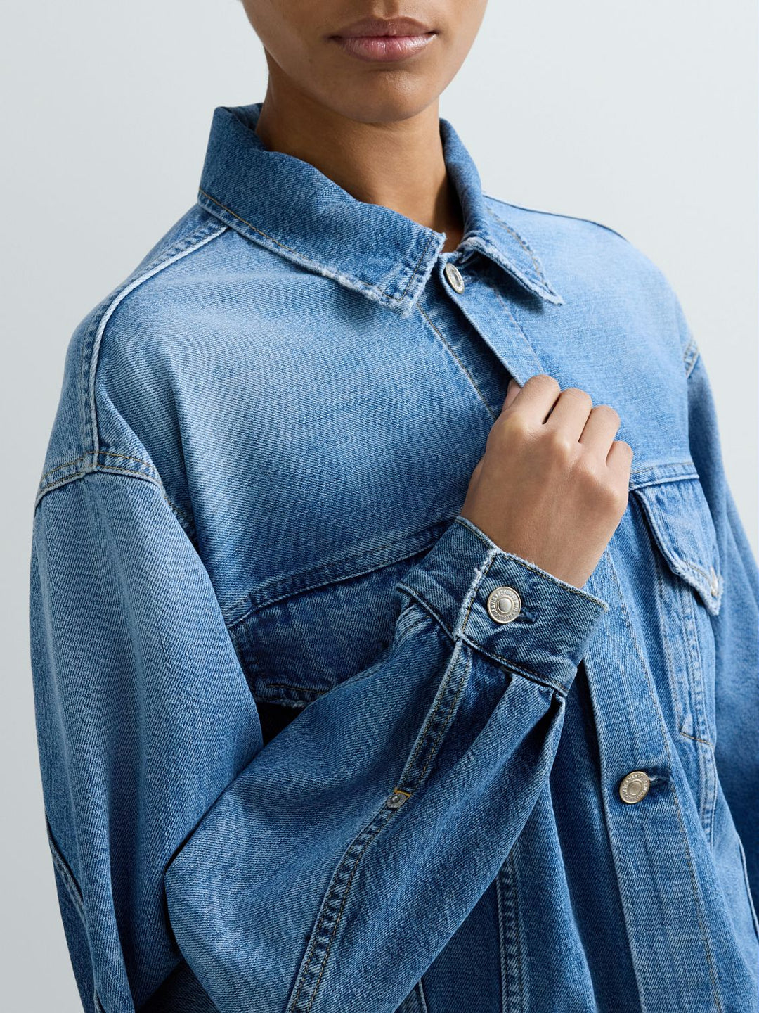 TWO-TONE DENIM RELAXED-FIT JACKET